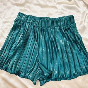 Beautiful green women shorts